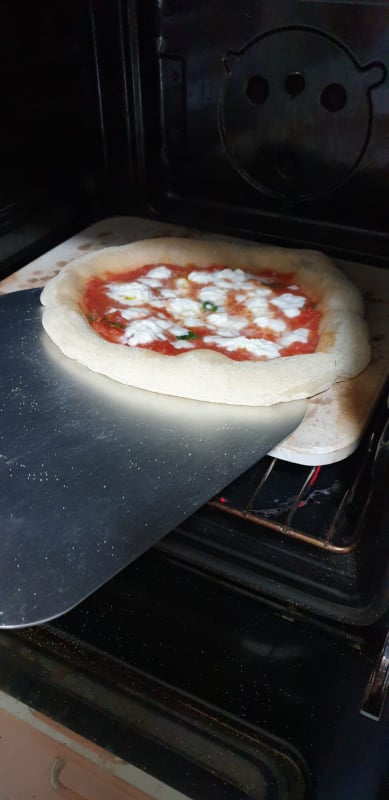 Pizza fatta in casa forno
