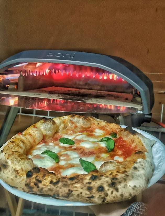 I segreti della cottura della pizza perfetta con il forno Ooni Koda 16