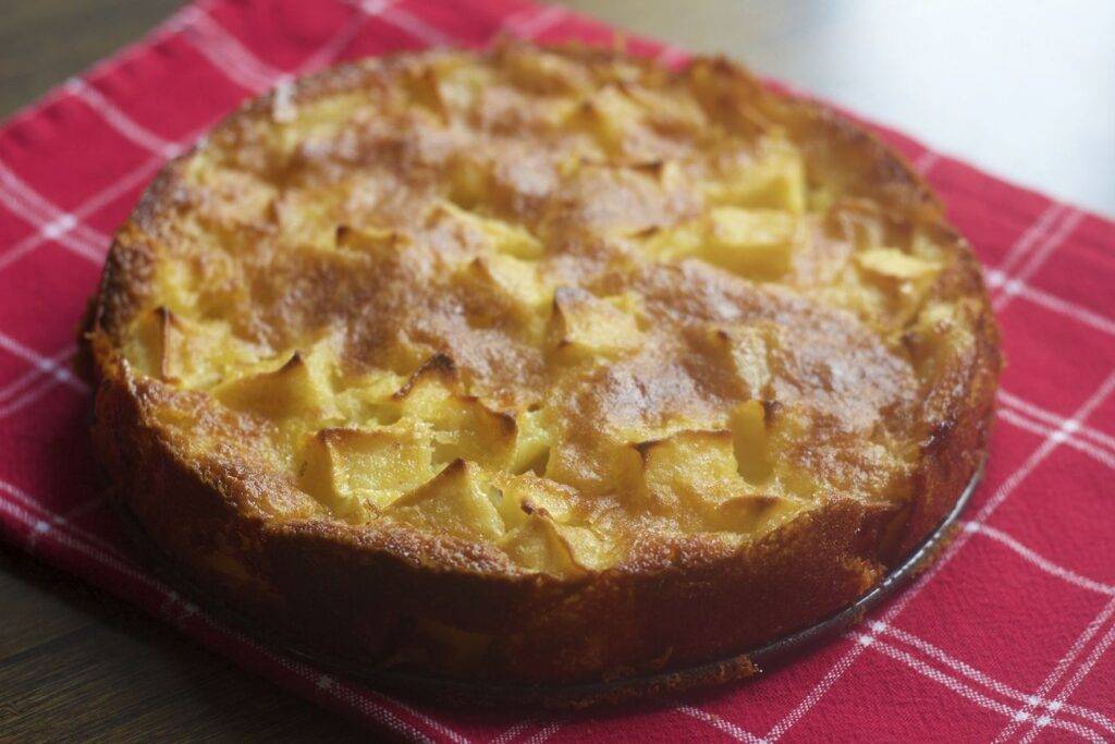 Torta di MELE cremosa con MELE frullate